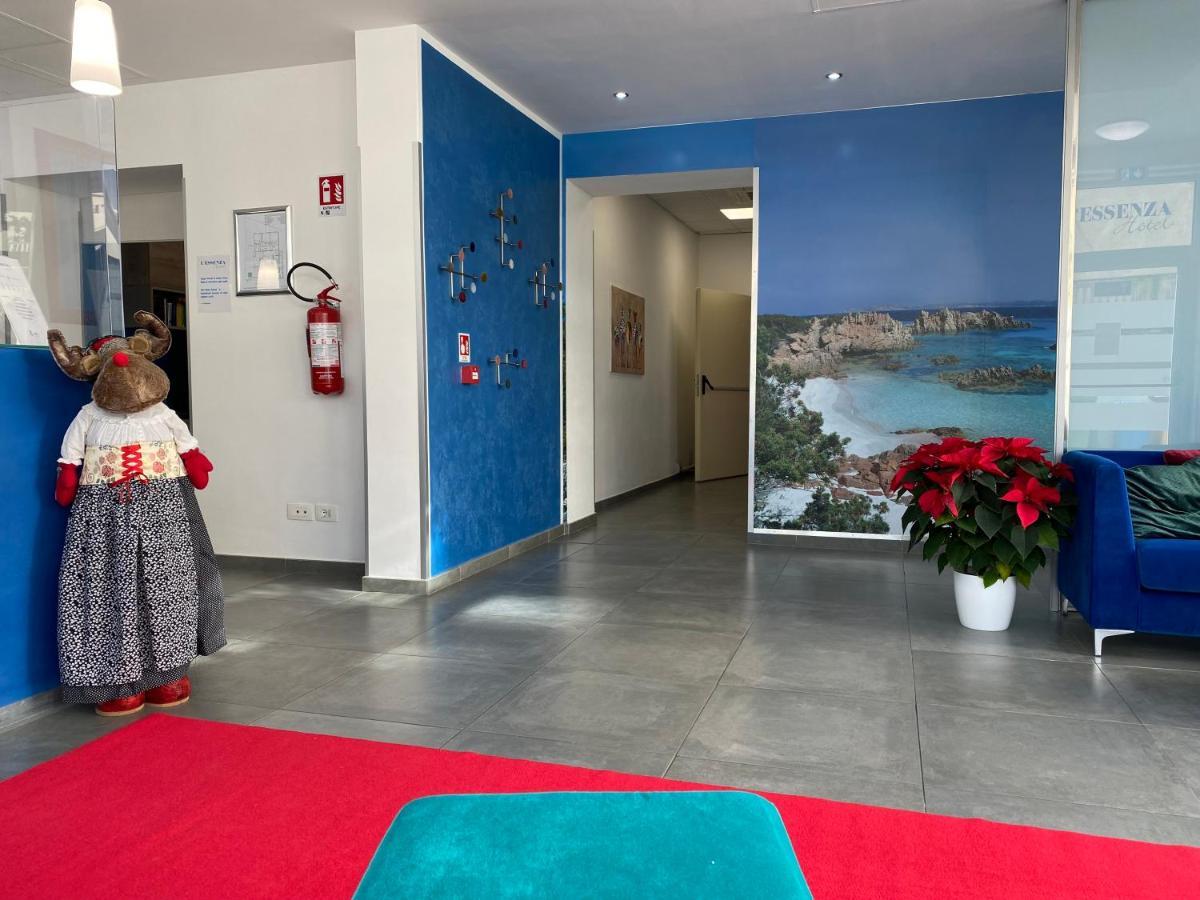 L'Essenza Hotel Olbia Esterno foto