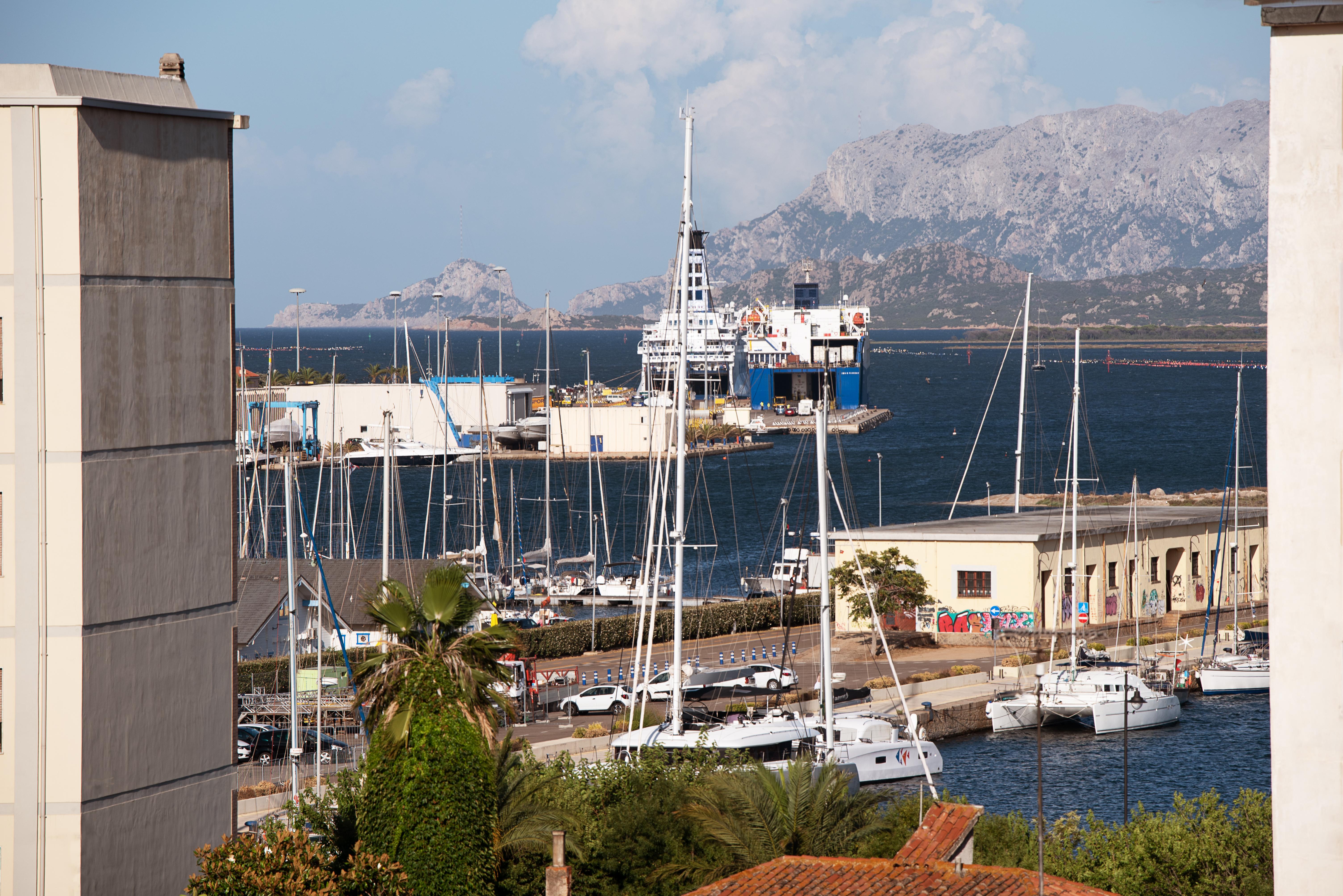 L'Essenza Hotel Olbia Esterno foto